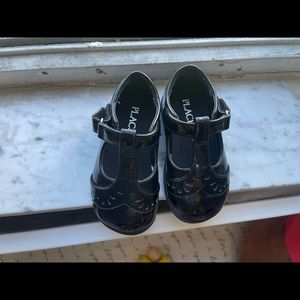 Childrens place dress girl shoes size 6